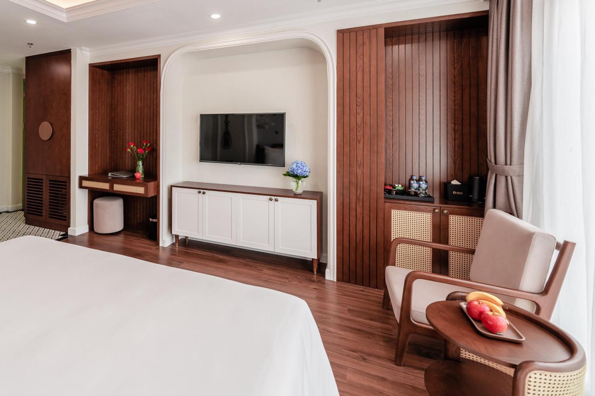Lestar Hotel Hanoi Buitenkant foto